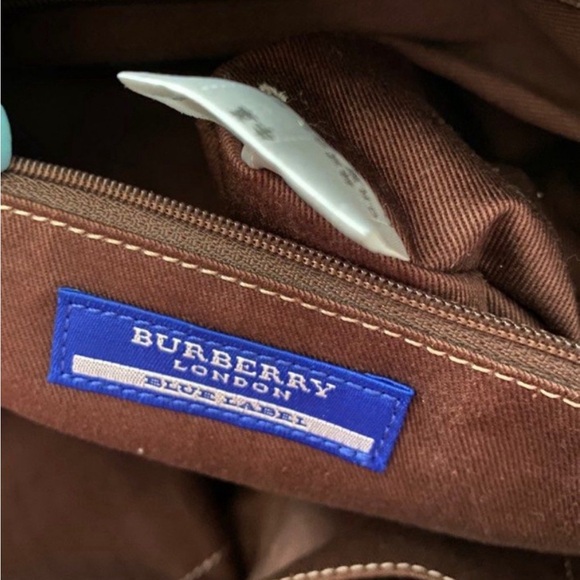 EUC- Burberry Red tote bag blue label - Picture 8 of 8